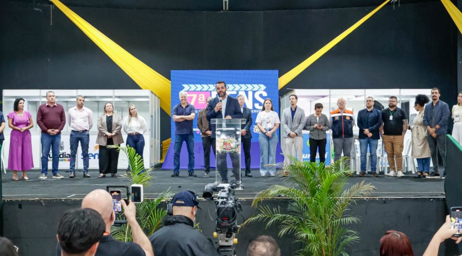 FENS 2025 é aberta oficialmente com discursos de incentivo e foco no empreendedorismo
