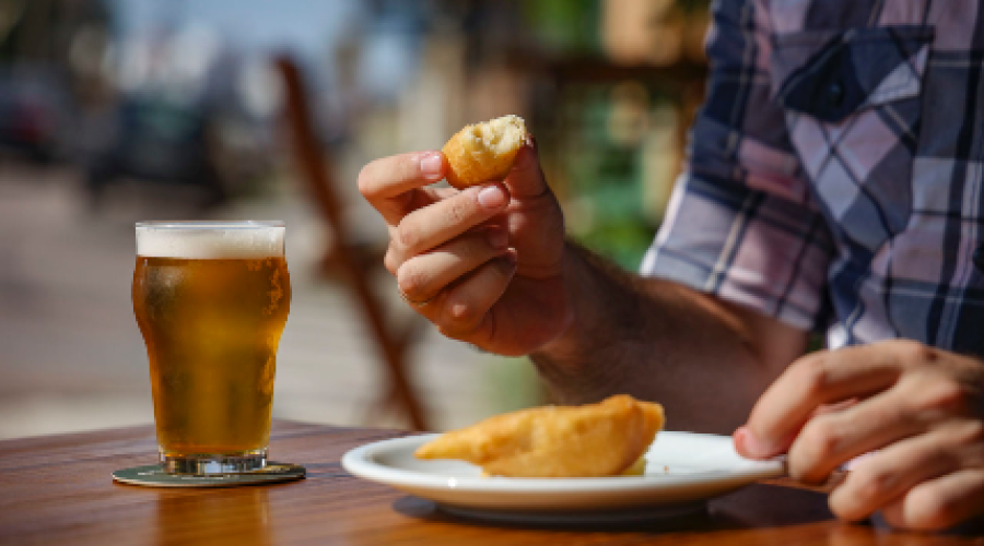 Festival da Coxinha de Queijo e da Cerveja Artesanal agita o Parque da Uva neste fim de semana