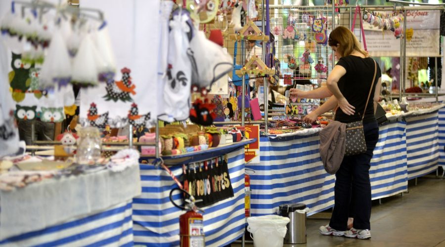 Artesãos ganham espaço fixo de vendas no Anhangabaú