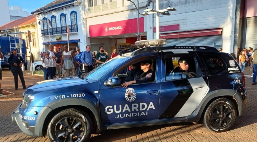 Prefeitura entrega 20 novas viaturas e reforça segurança&nbsp;