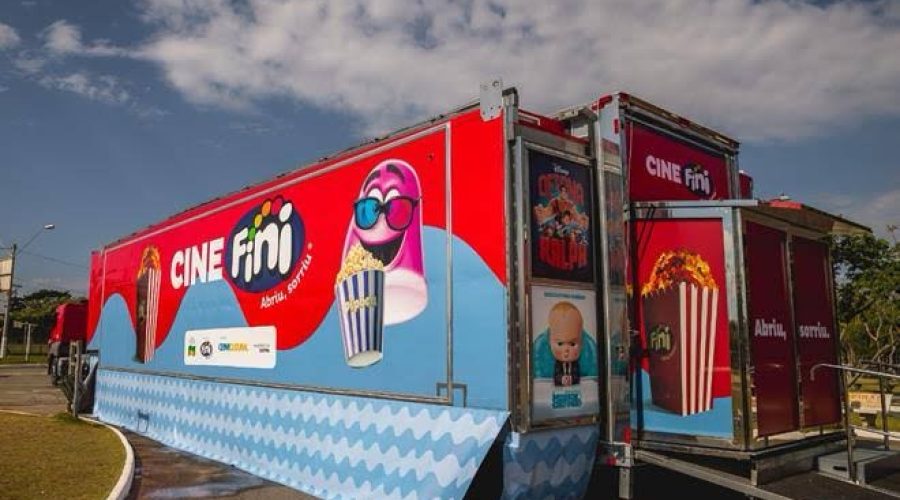 Cine Fini leva sessões gratuitas de cinema ao bairro Ivoturucaia em Jundiaí