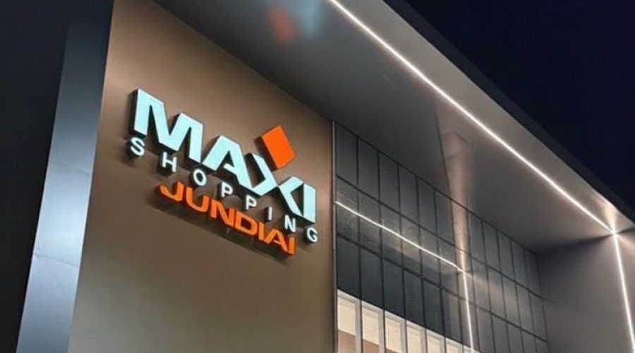 Maxi Shopping sorteia carro e presenteia clientes no Dia das Mães