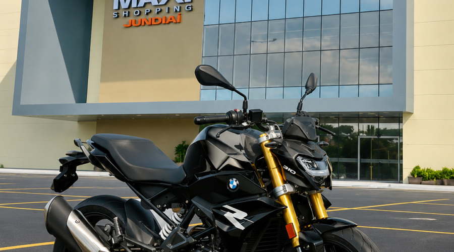 Maxi Shopping sorteia moto BMW 0 km e presenteia clientes no Dia dos Pais