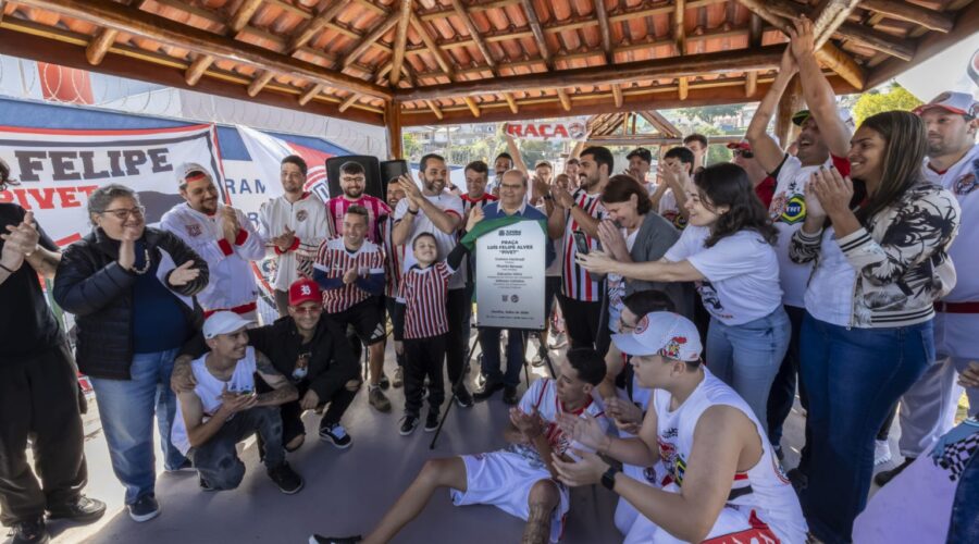 Praça revitalizada homenageia engenheiro jundiaiense e reúne famílias no Jardim Pacaembu