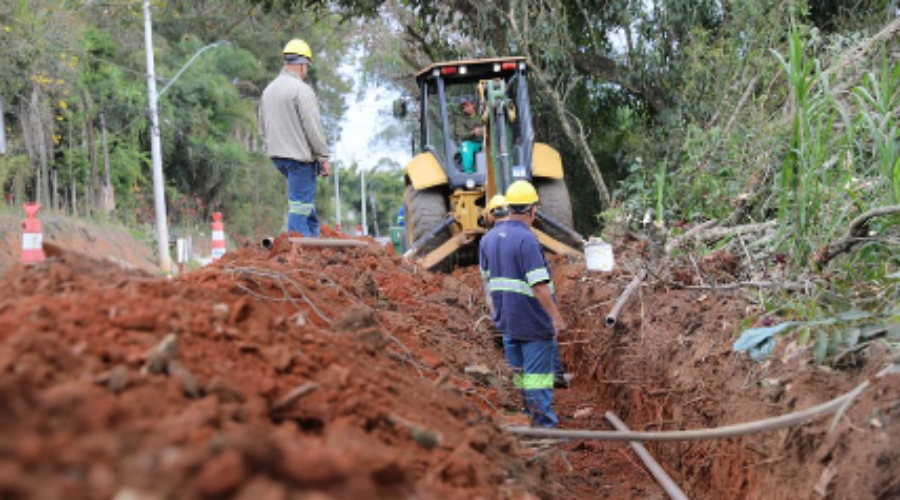 Moradores do Ivoturucaia já podem pedir ligação à nova rede de água
