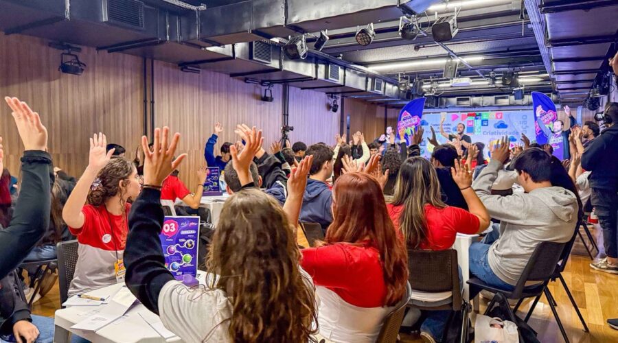 Maratona de inovação reúne estudantes da rede pública em Jundiaí